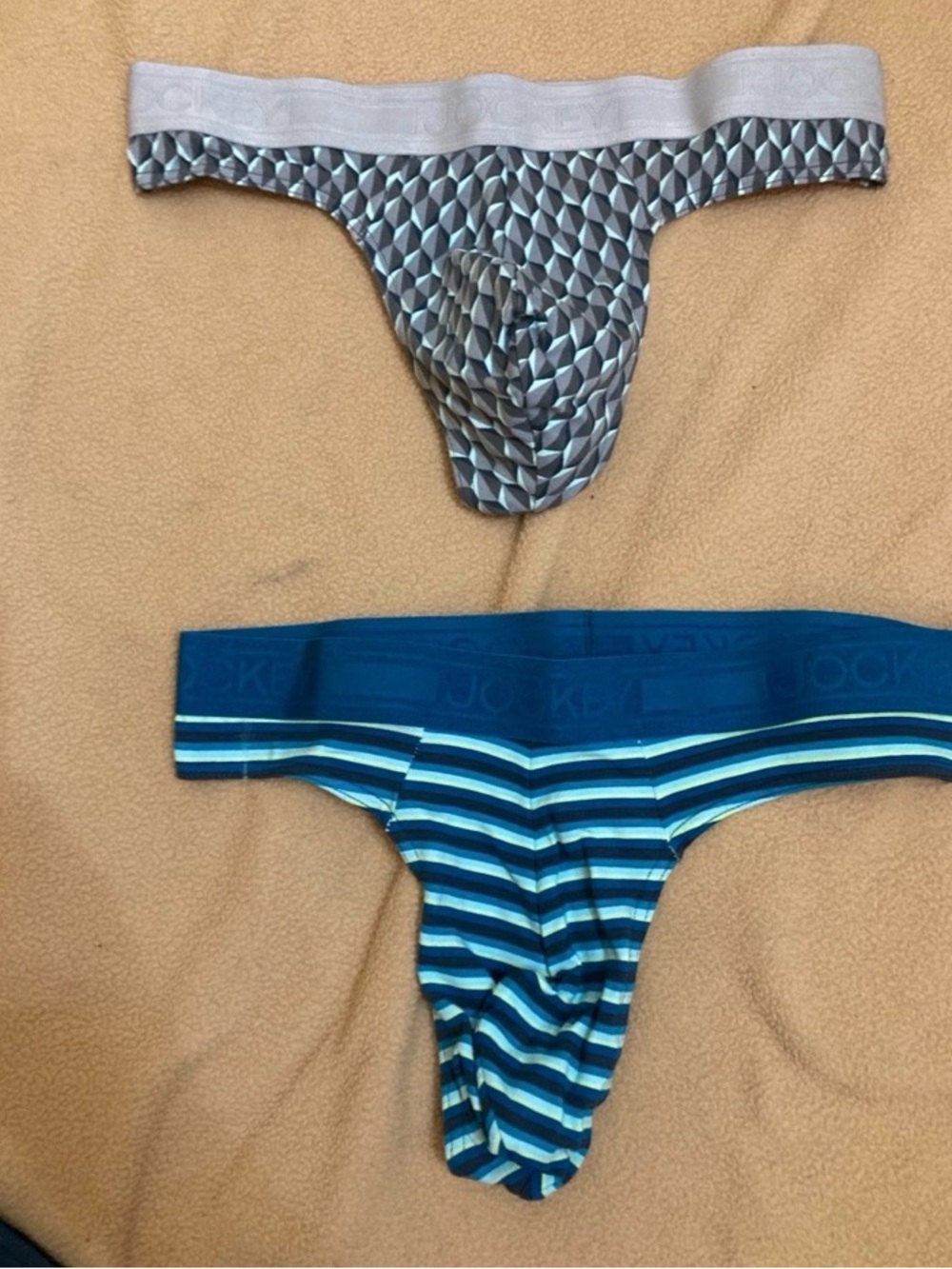 NWT 2 Pack Mens Jockey Cotton Stretch Thongs Medium Size Vibrant Colors